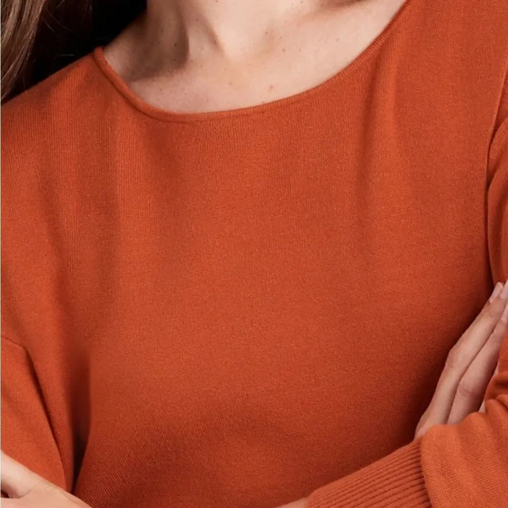 Banana Republic Flowy Tunic Sweater - Picture 4 of 9